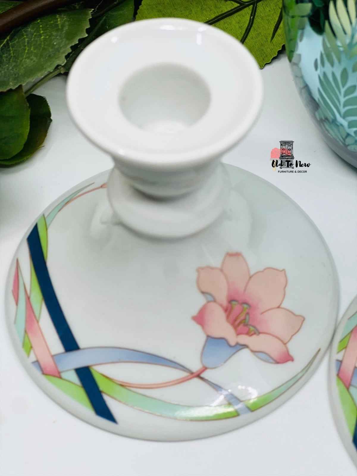 White Flower Pattern Candle Holder; Old to New Furniture & Decor