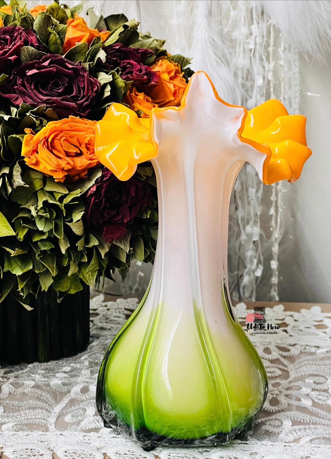 Jack in the Pulpit Lily Glass Vase
