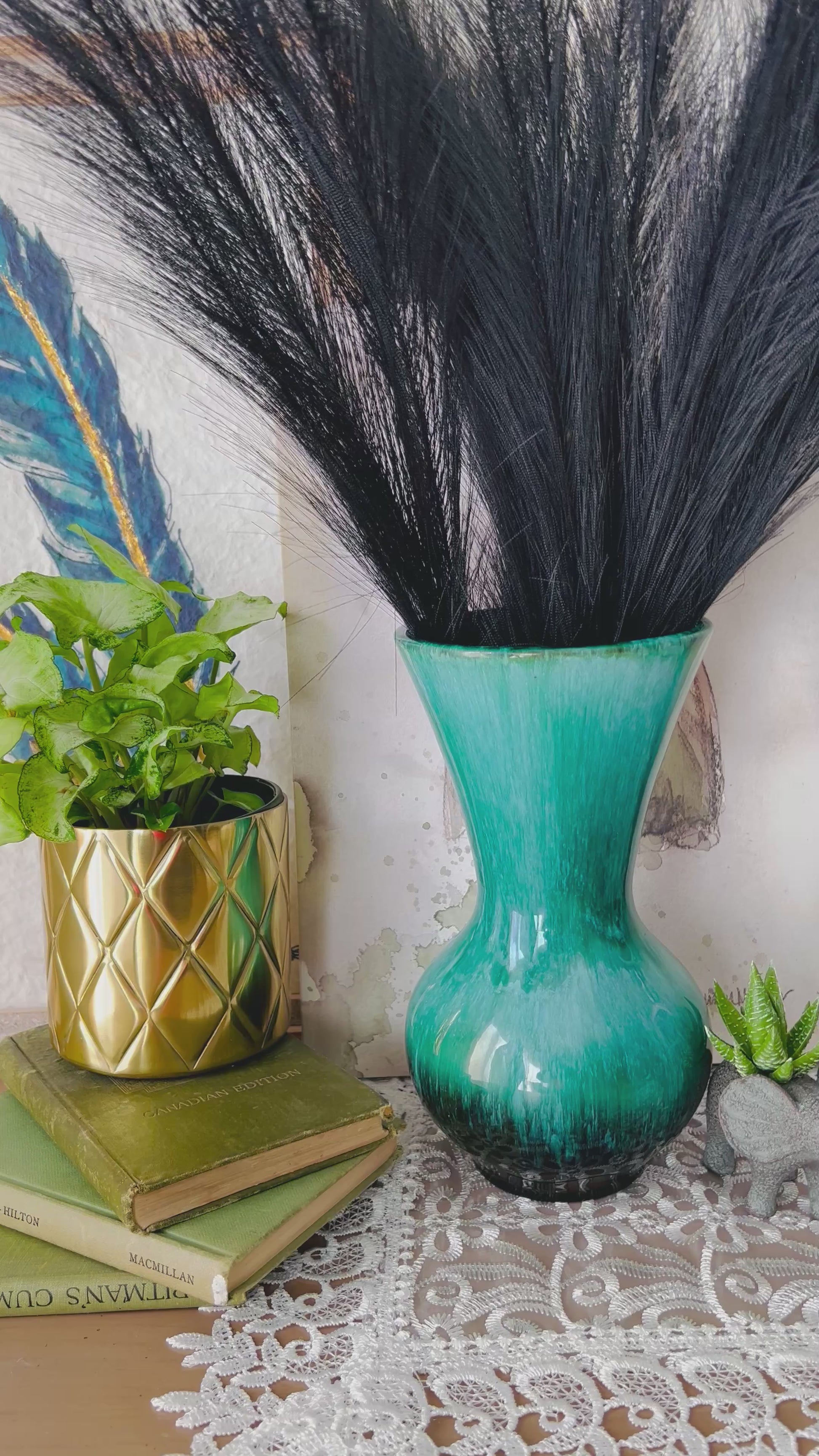 Blue Mountain Pottery Art Deco Vase, Canadian Pottery. Old to new Furniture & Decor, Toronto Canada.