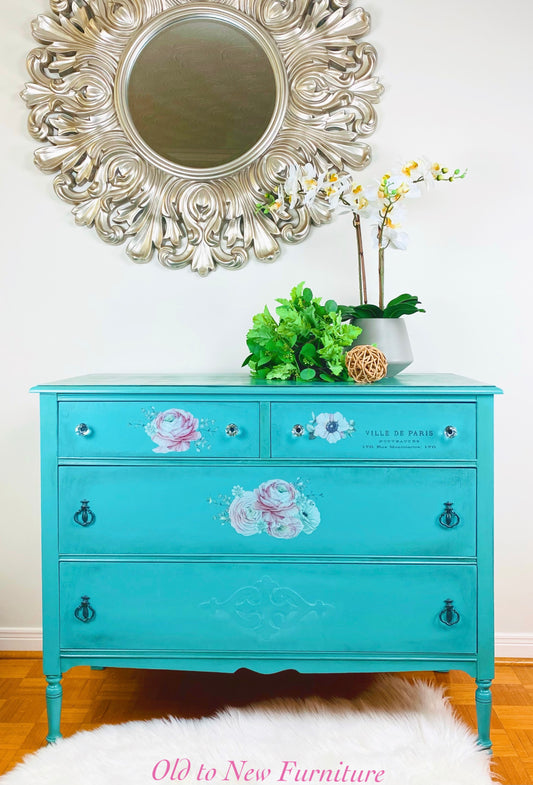 Gorgeous 4 drawer Dresser, TV stand, Sideboard Painted Teal