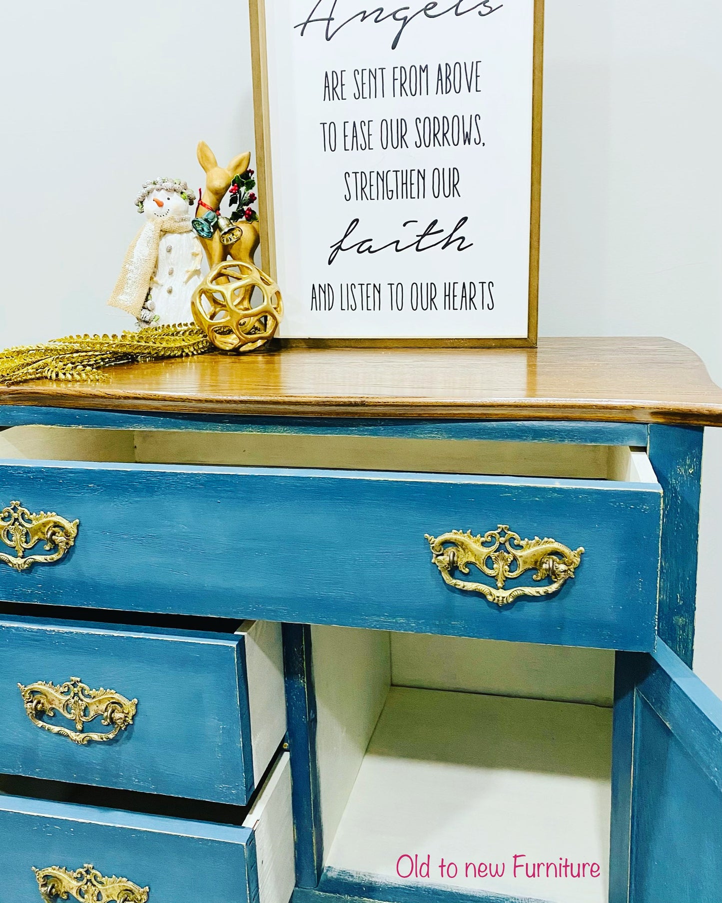 Cling On paint brushes