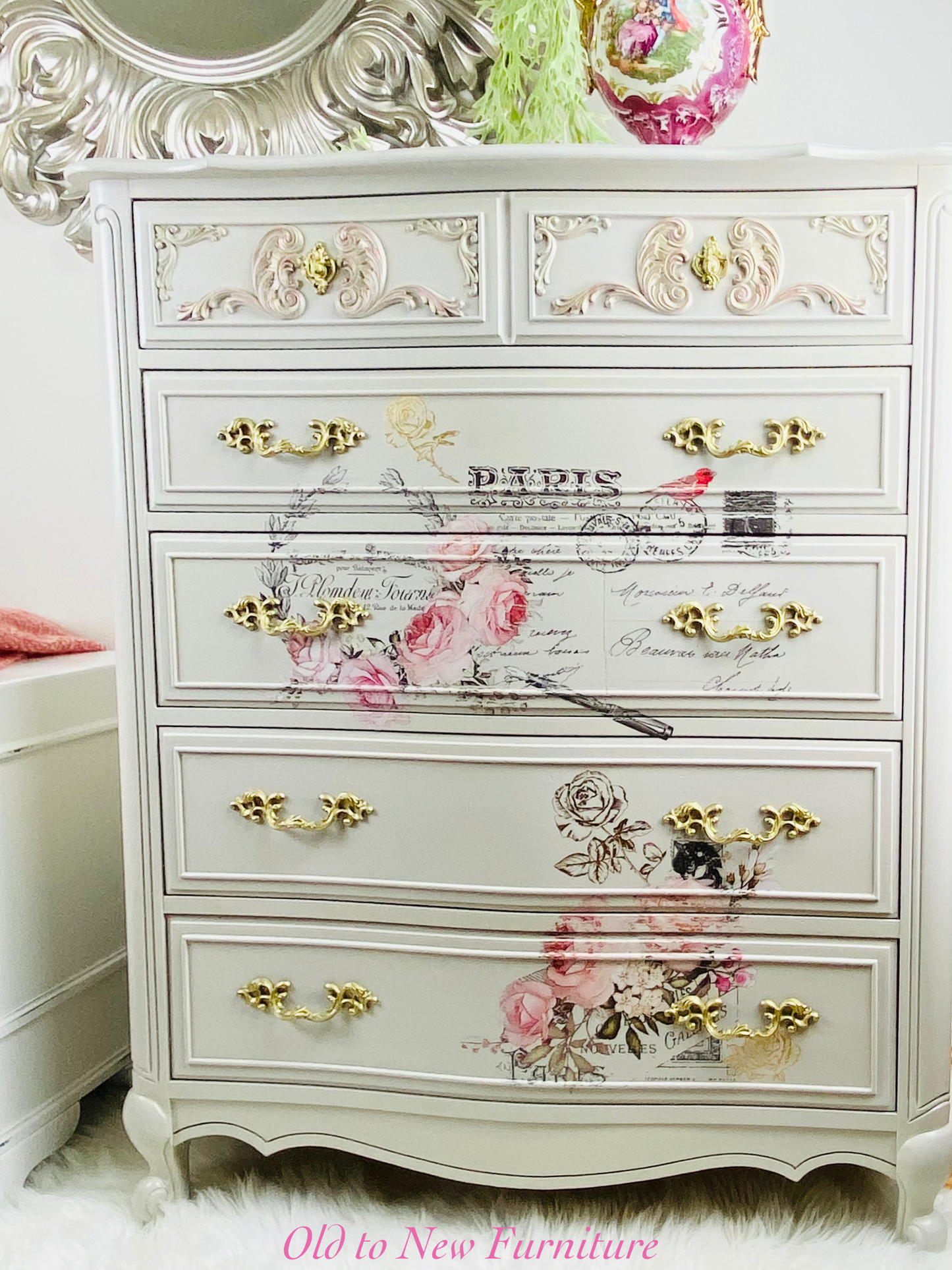Gold Accents & Hardware
