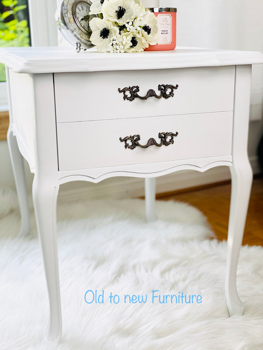 Gorgeous French Provincial End Tables, Night Stands Painted White