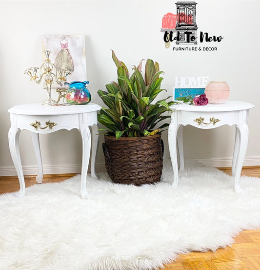 Beautiful Claassical White Oval French Provincial End Tables