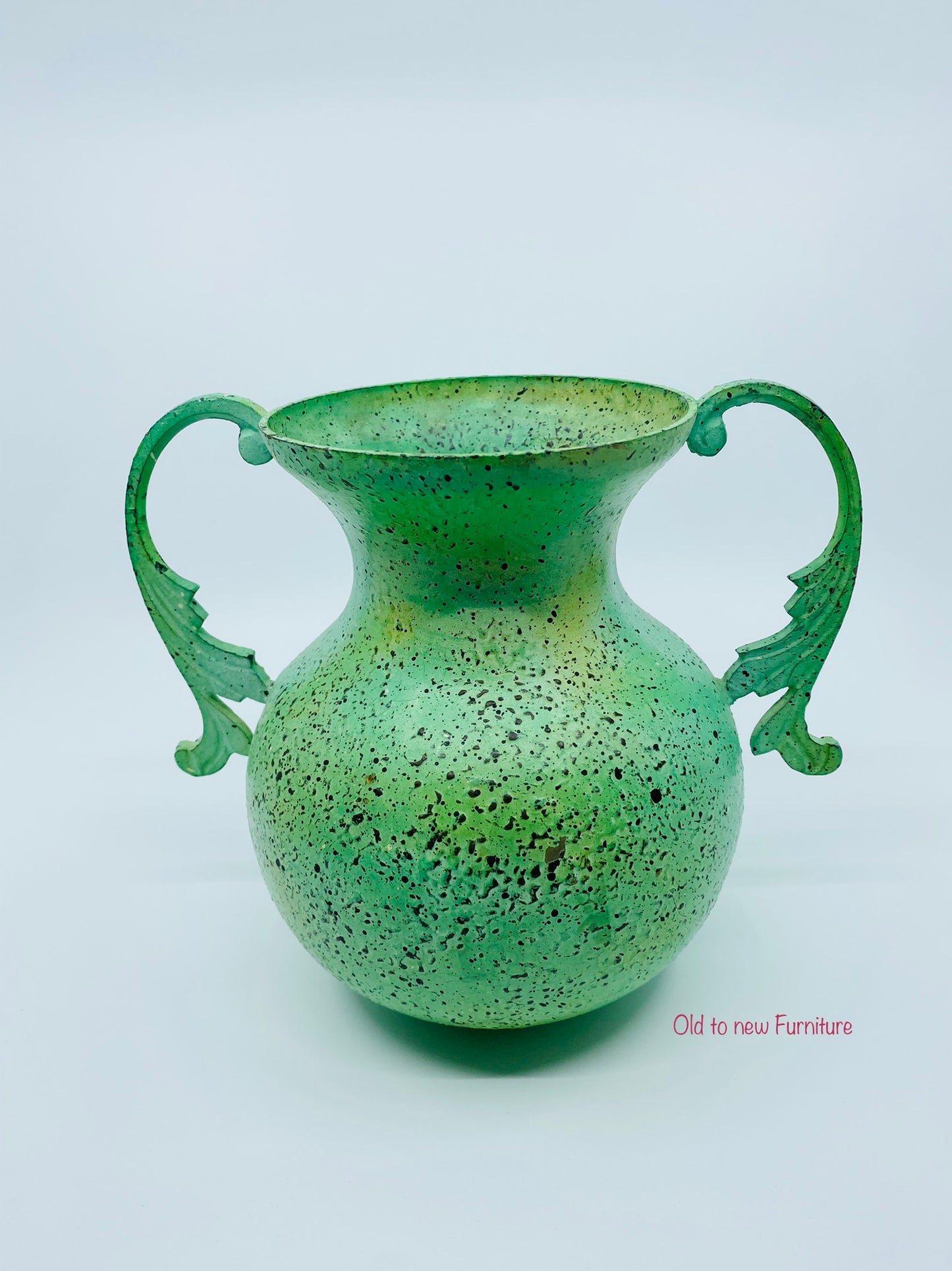 Cling On paint brushes