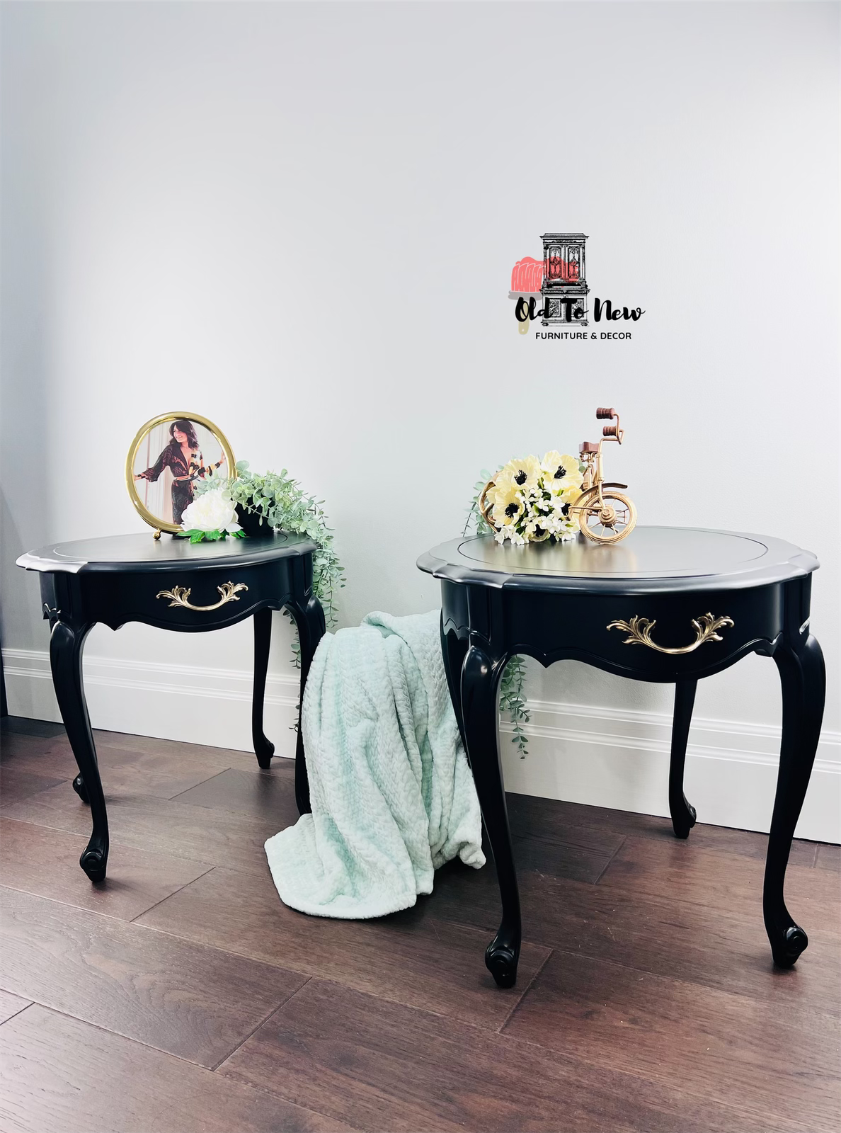 Black and Gold Wood Nightstands