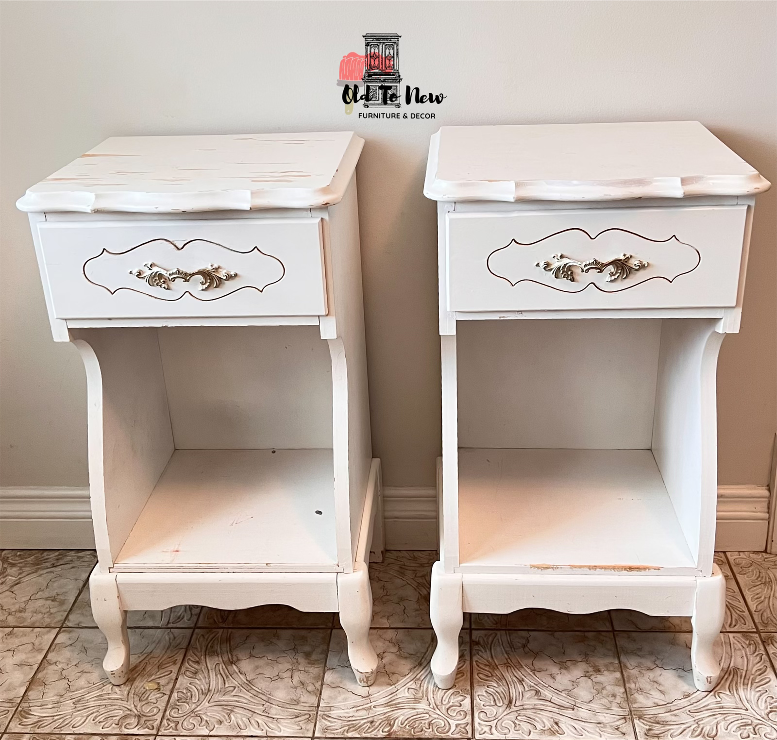 2 bedside tables French Provincial