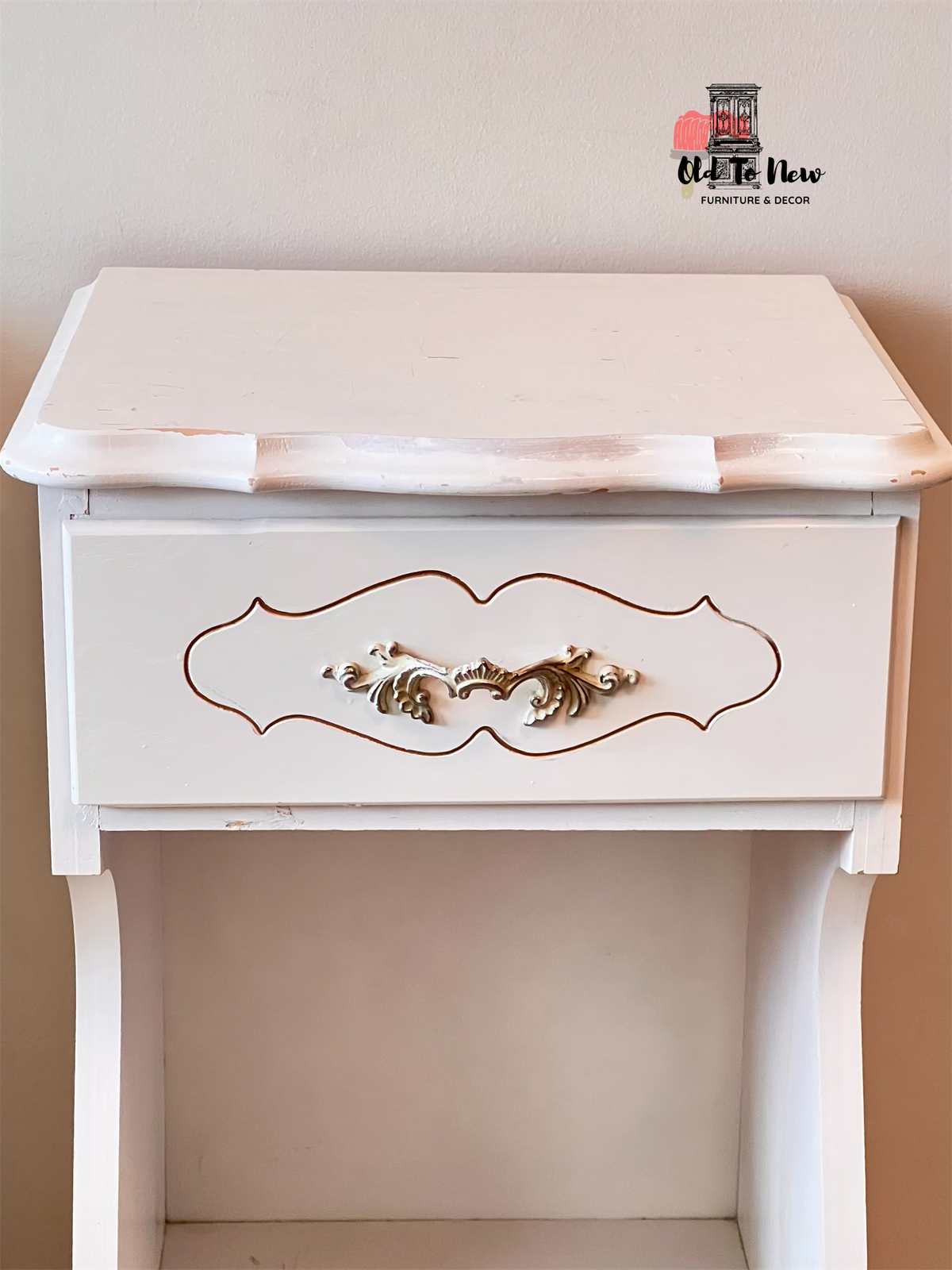 1 Drawer accent table with Shelf | French Provincial