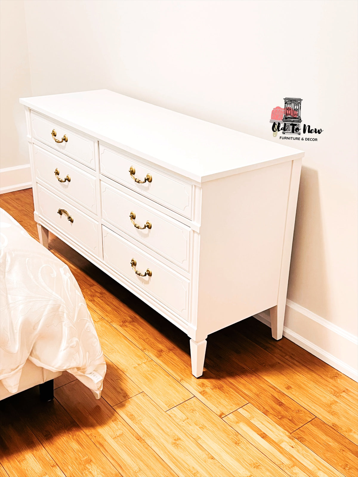 White 6 Drawer Solid Wood Dresser