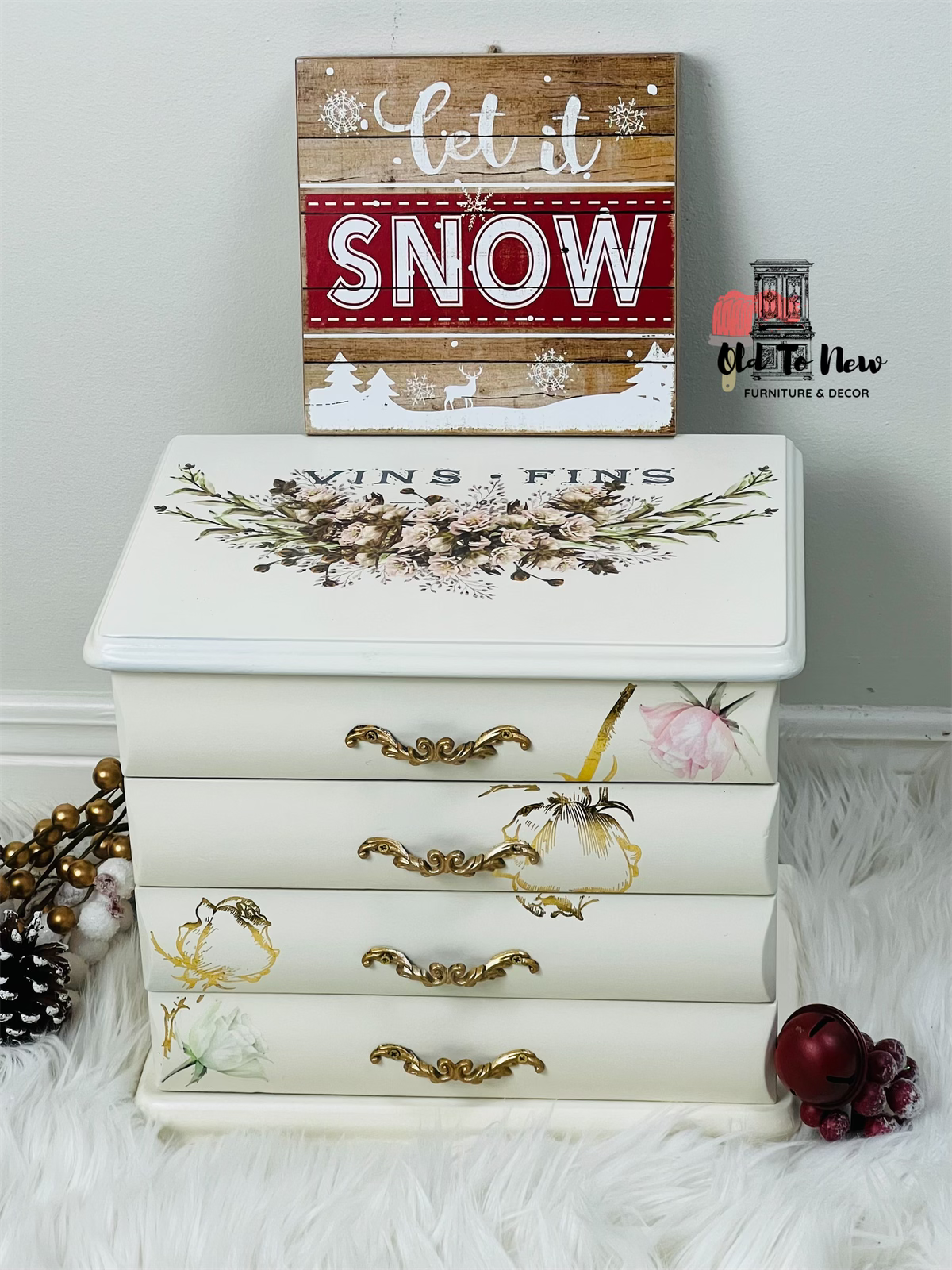 Beige and Gold jewelry Box GTA