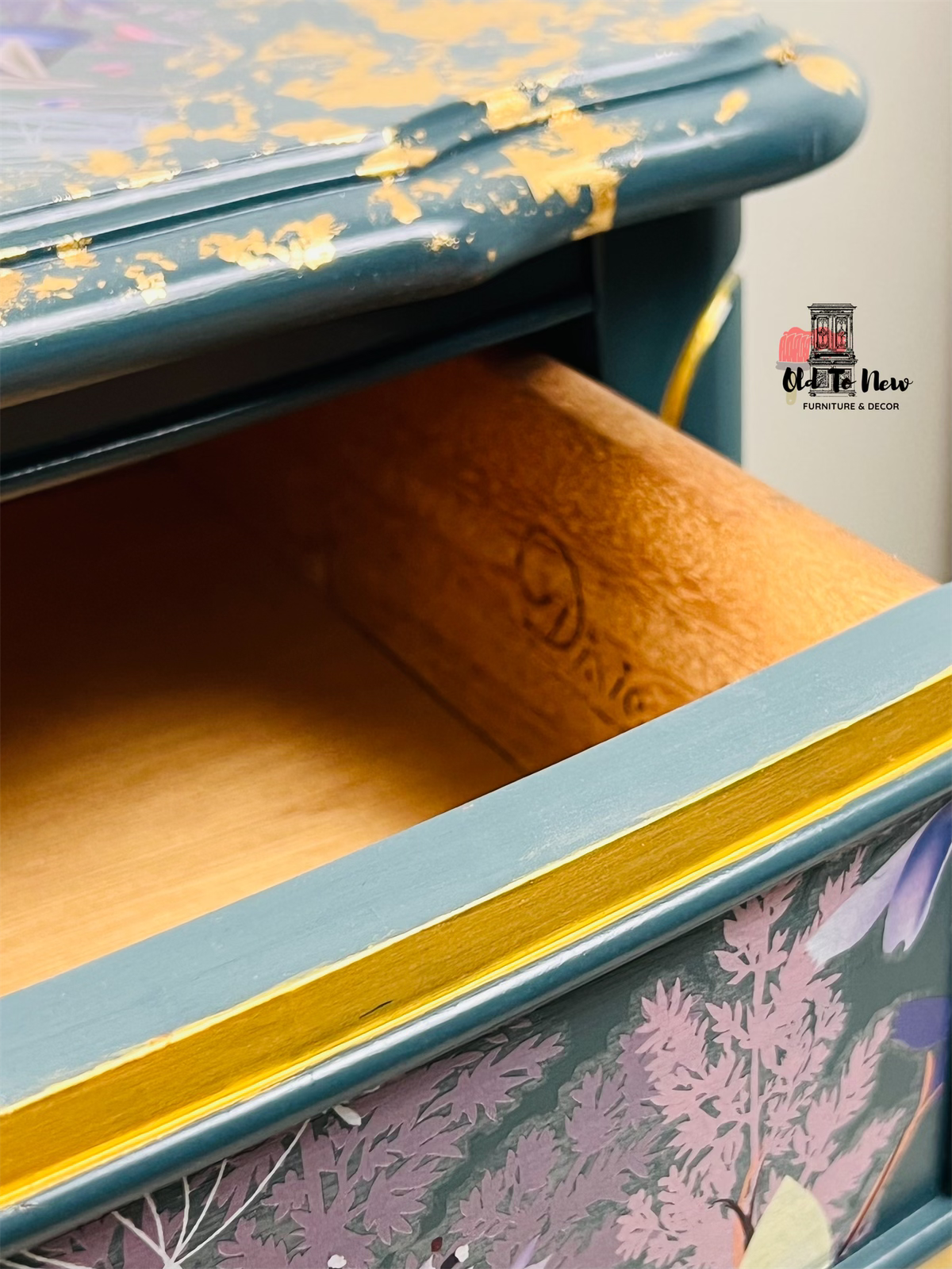 I drawer Bedside Tables French Provincial