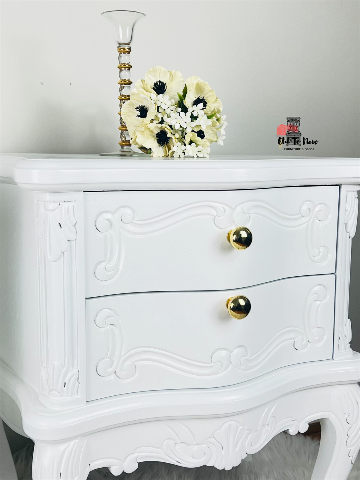Stunning White End Table with Ornate Details, Old to New Furniture & Decor, Picket Fence Fusion Mineral Paint.