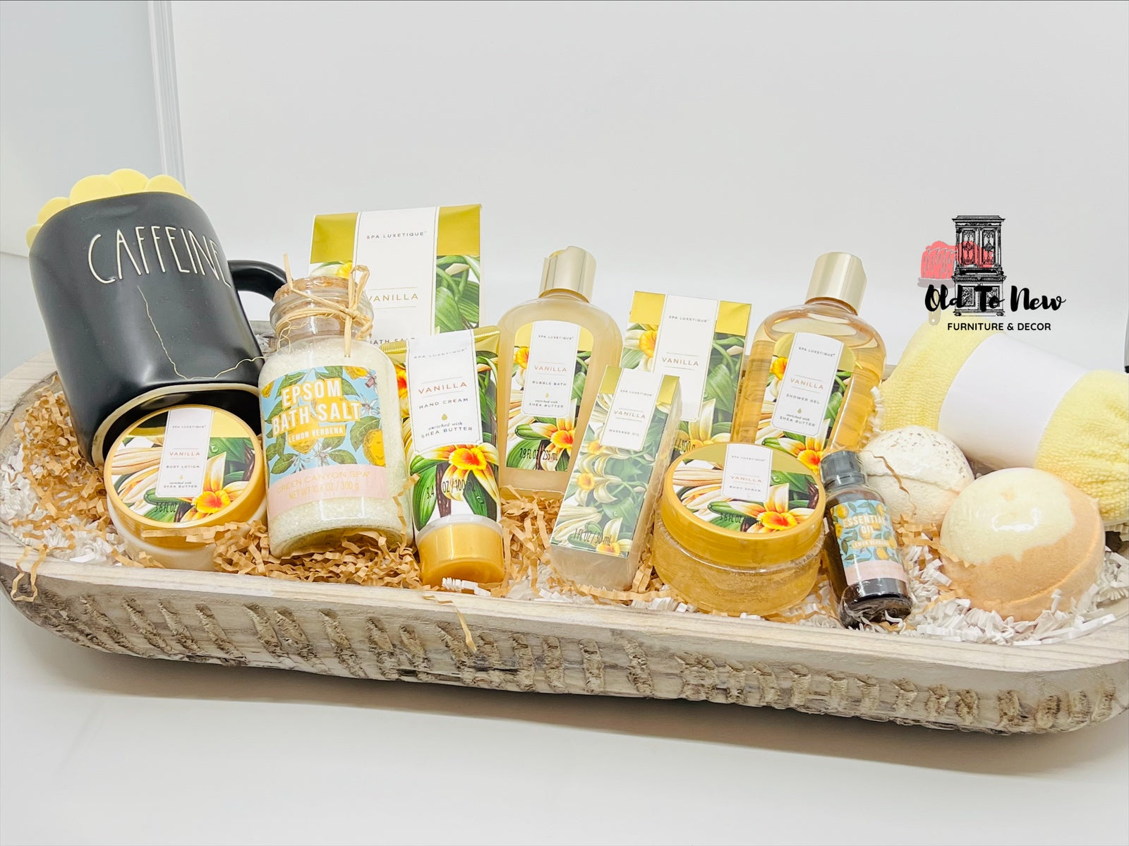 A Deluxe Spa Gift  set with many treats for a special person Vanilla infusion