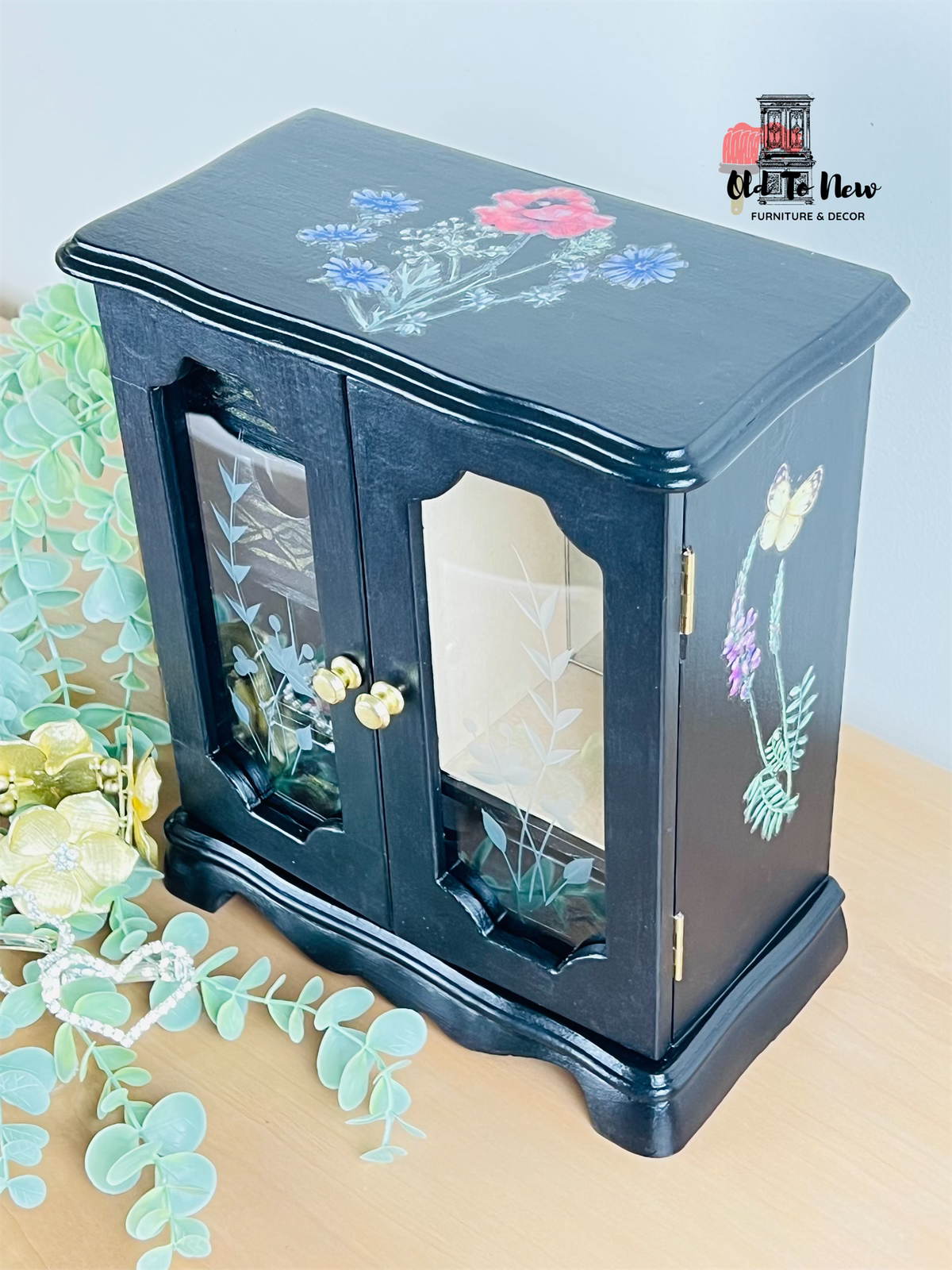 Gifts for Her, valentines day, mothers day, birthday, Christmas - Old to New Furniture & Decor