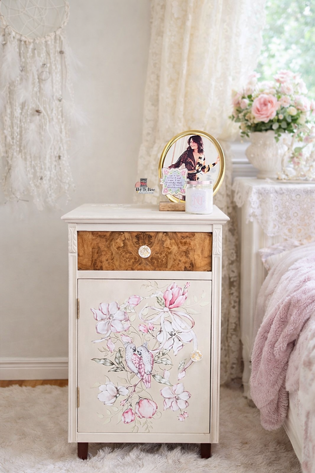 Beautiful Accent Cabinet with Storage Shelves & Drawer.