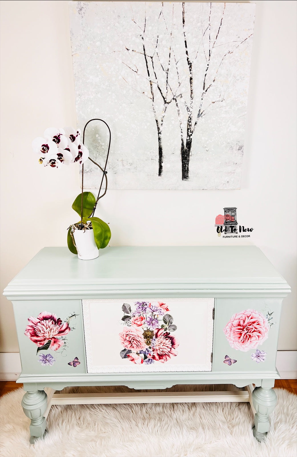 Painted Sideboard with Annie Sloan Chalk Paint & Hokus Pokus Le Bouquet Transfer; Old to New Furniture & Decor