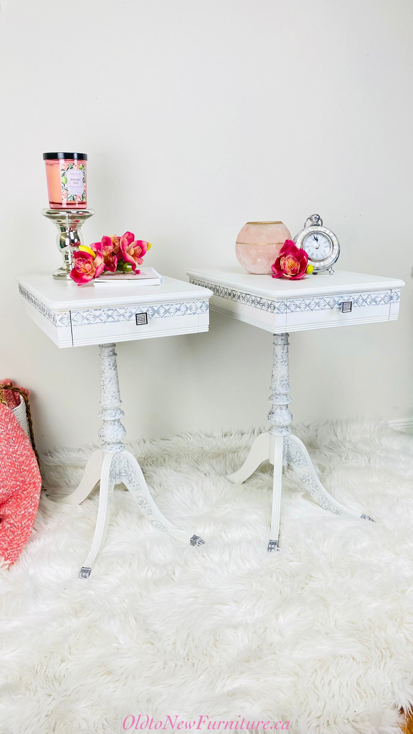Elegant Detailed White & Silver 1 Drawer Antique Night Stands - Duncan Phyfe Style End Tables