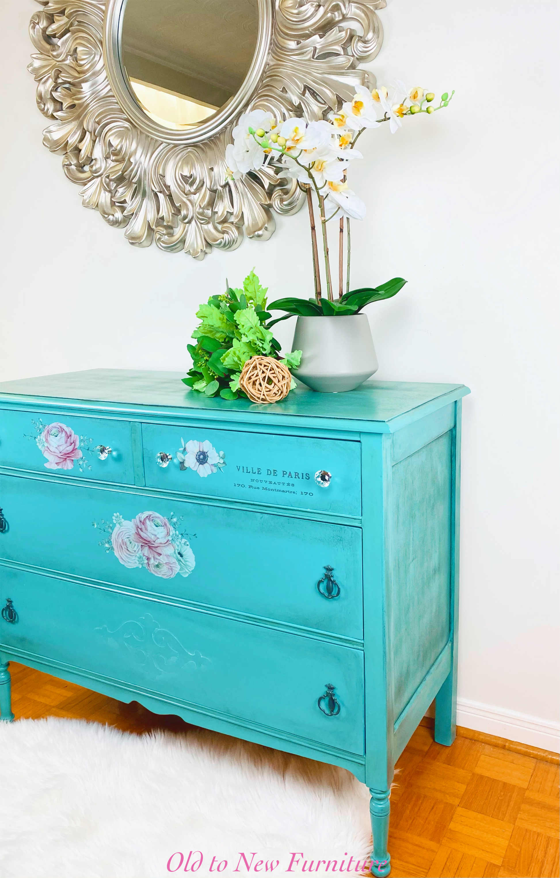 Gorgeous 4 drawer Dresser, TV stand, Sideboard Painted Teal