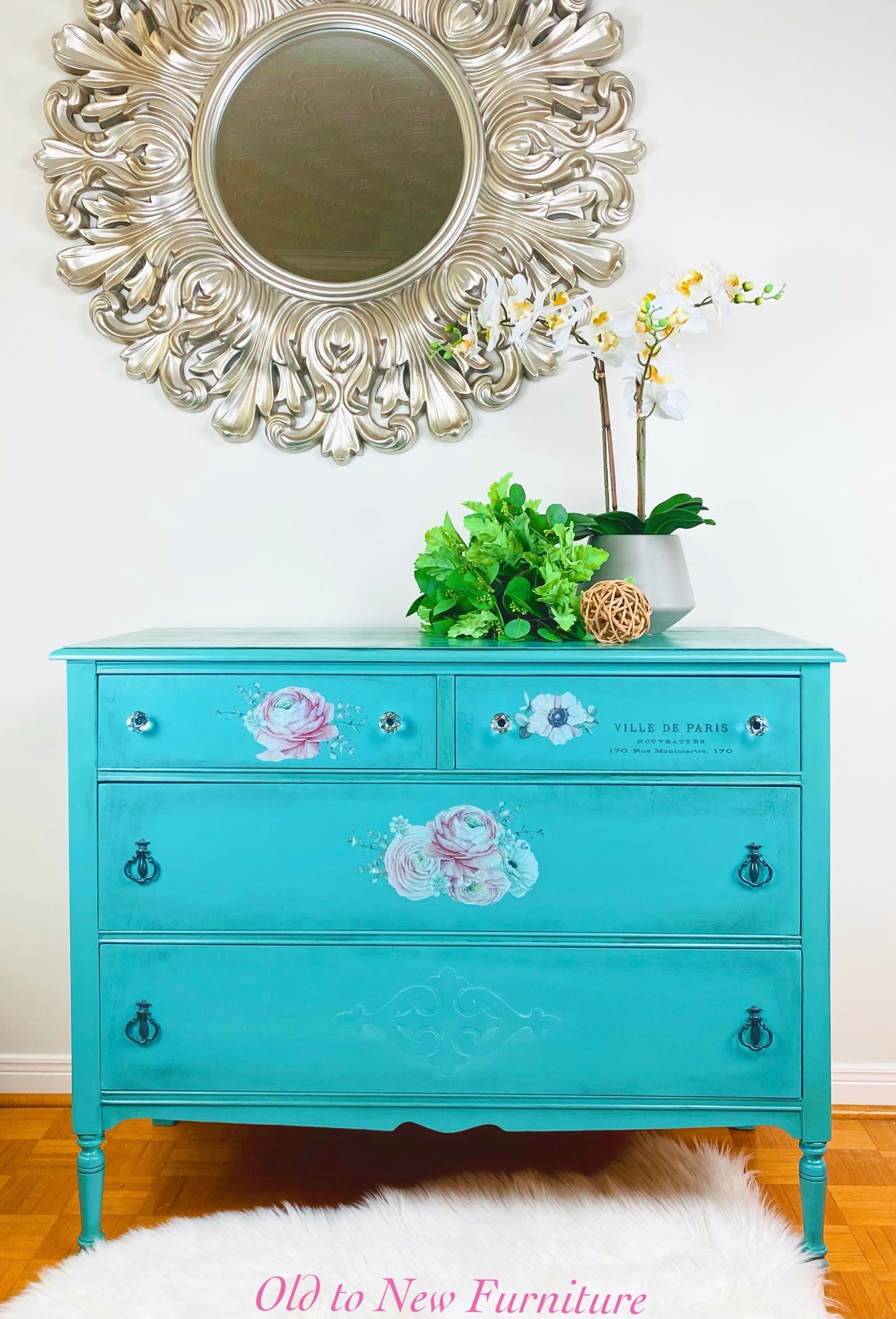 Gorgeous 4 drawer Dresser, TV stand, Sideboard Painted Teal