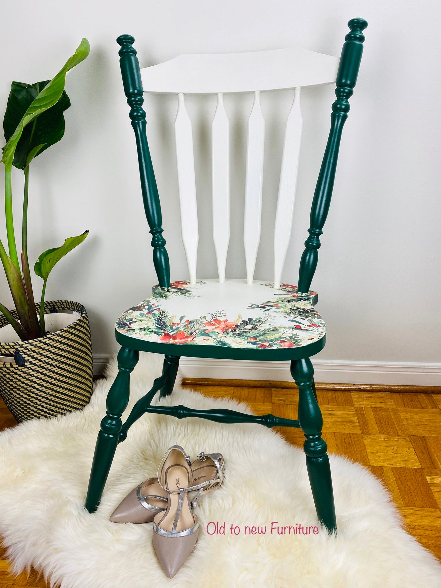 Gorgeous Vintage Antique Chair Painted Green & Off White