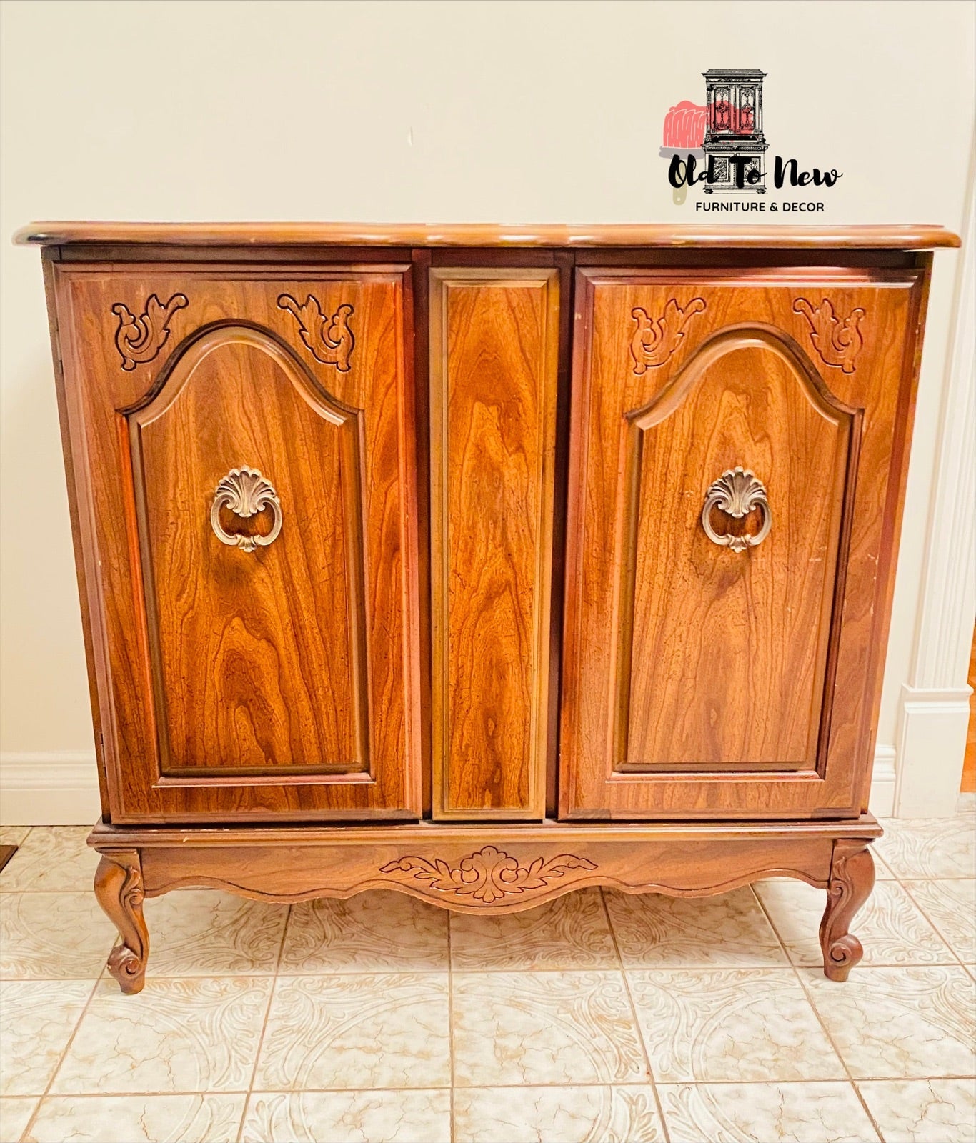 Gorgeous French Provincial Cabinet Sideboard Painted Beige with Annie Sloan Chalk Paint