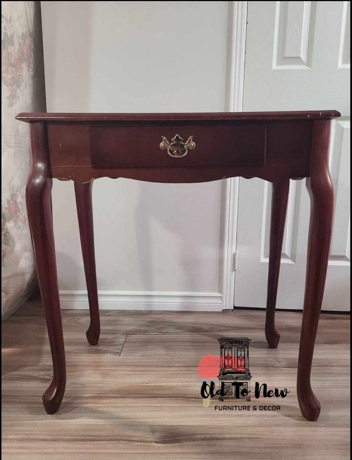 Gorgeous 1 Drawer Make-up Antique Vanity; Choose Paint Color & Customize This Vanity